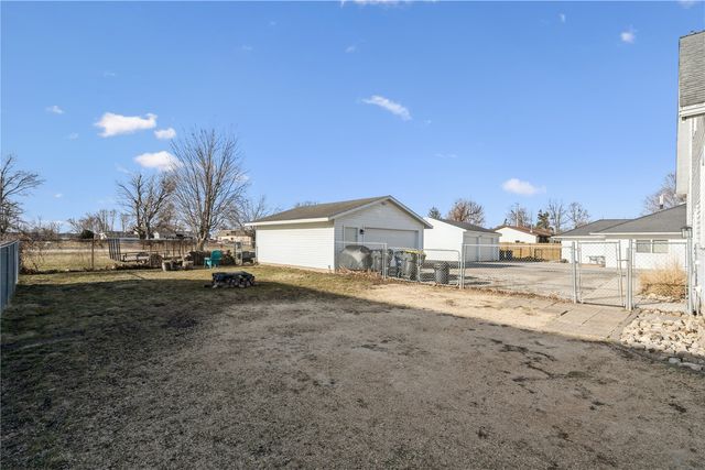 43 Vinton Street, Palo, IA 52324