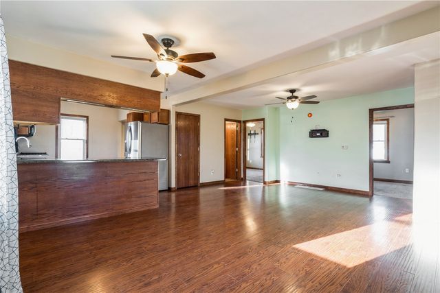 43 Vinton Street, Palo, IA 52324