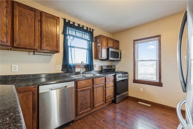 43 Vinton Street, Palo, IA 52324