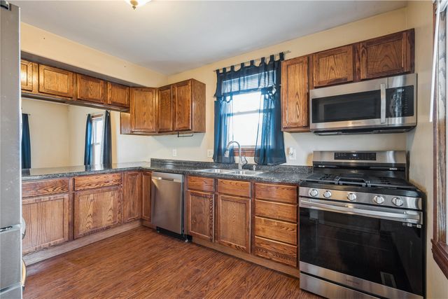 43 Vinton Street, Palo, IA 52324