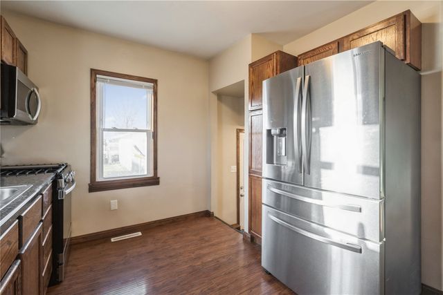 43 Vinton Street, Palo, IA 52324