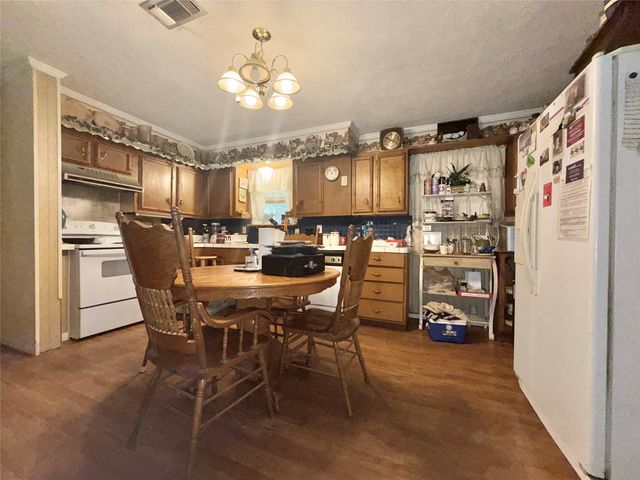 5820 Jefferson Street, Vidor, TX 77662