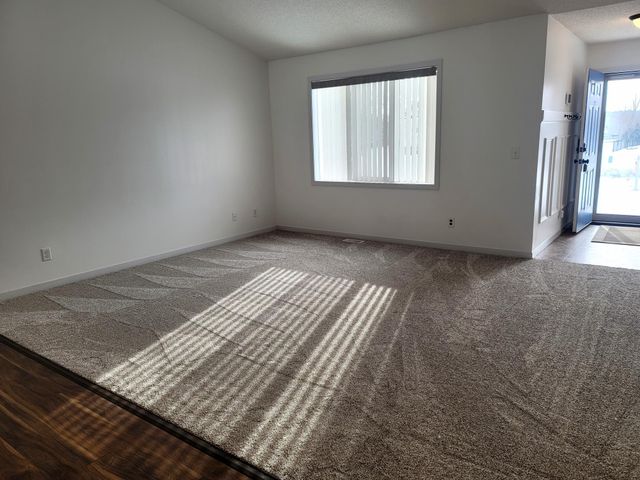 13911 7th Avenue N, Zimmerman, MN 55398