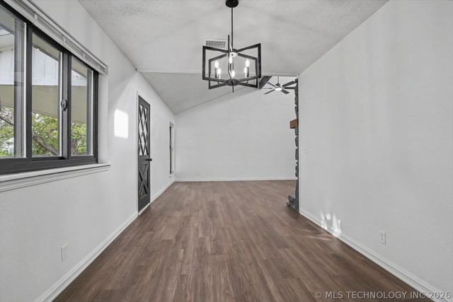 8426 N 117th East Avenue, Owasso, OK 74055