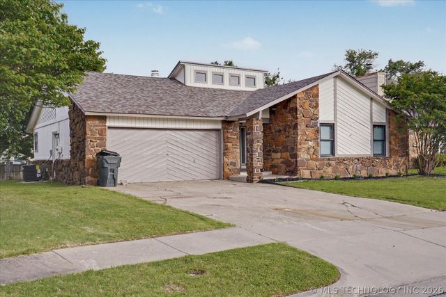 8426 N 117th East Avenue, Owasso, OK 74055