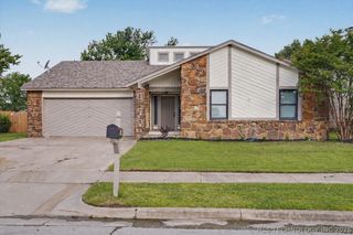 8426 N 117th East Avenue, Owasso, OK 74055