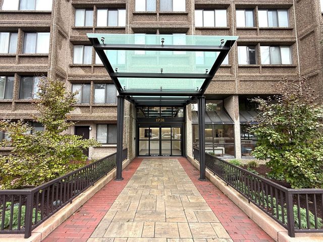 1731 Beacon St 311, Brookline, MA 02445