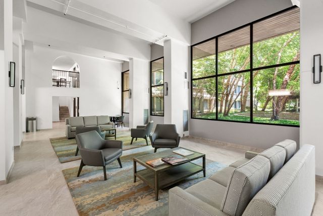 1731 Beacon St 311, Brookline, MA 02445