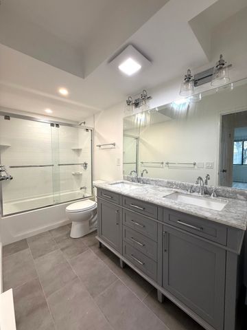 1731 Beacon St 311, Brookline, MA 02445