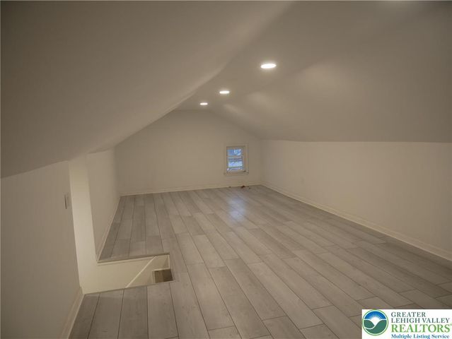 903 West Spruce Street, Other Pa Counties, PA 17866