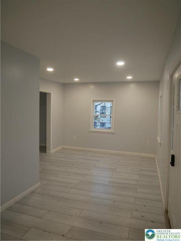 903 West Spruce Street, Other Pa Counties, PA 17866