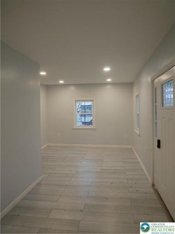 903 West Spruce Street, Other Pa Counties, PA 17866