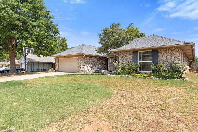 11017 NW 113th Street, Yukon, OK 73099