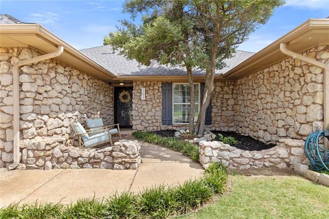 11017 NW 113th Street, Yukon, OK 73099