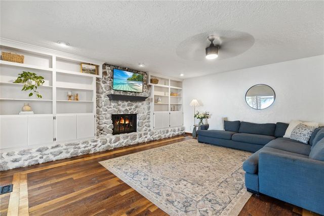 11017 NW 113th Street, Yukon, OK 73099