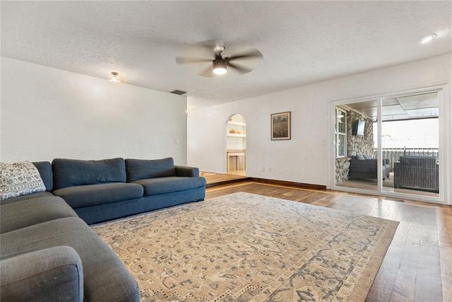 11017 NW 113th Street, Yukon, OK 73099