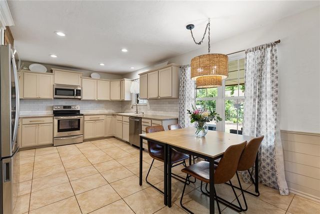 11017 NW 113th Street, Yukon, OK 73099
