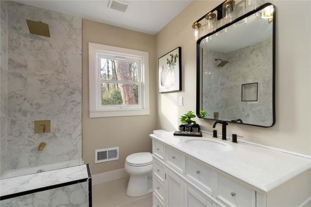 2338 Greenglade NE Road, Atlanta, GA 30345