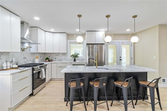 2338 Greenglade NE Road, Atlanta, GA 30345