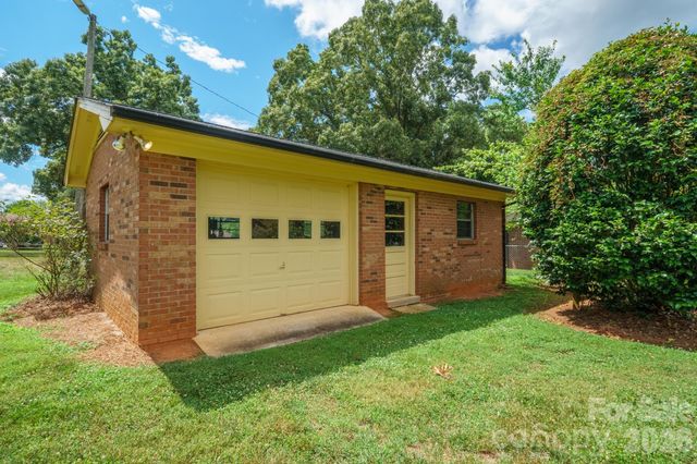 1602 Arden Drive, Lincolnton, NC 28092
