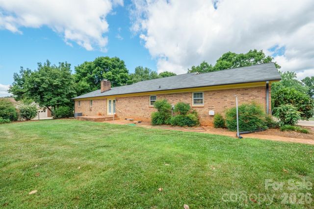 1602 Arden Drive, Lincolnton, NC 28092