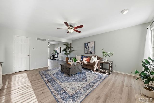 4007 Sherman Park Drive 16G, St Charles, MO 63303