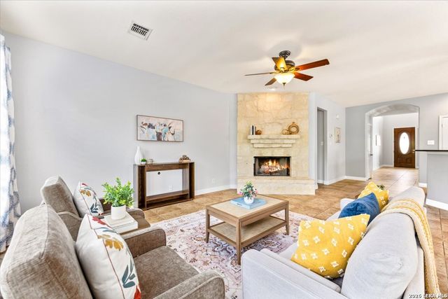 430 White Cyn, San Antonio, TX 78260