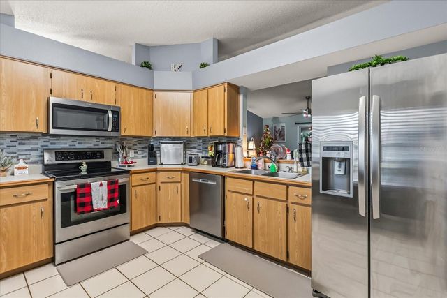 480 CHESTNUT AVENUE, Orange City, FL 32763