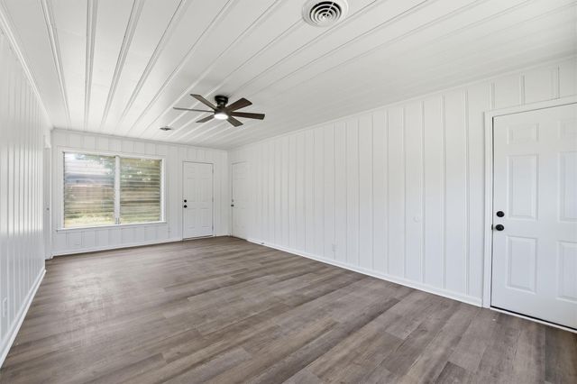 5002 Live Oak Drive, Texas City, TX 77591