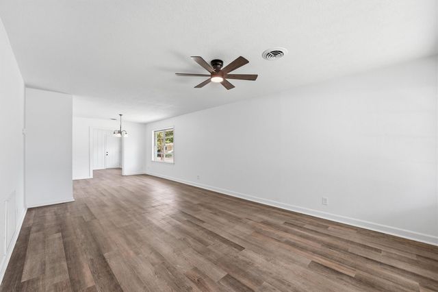 5002 Live Oak Drive, Texas City, TX 77591