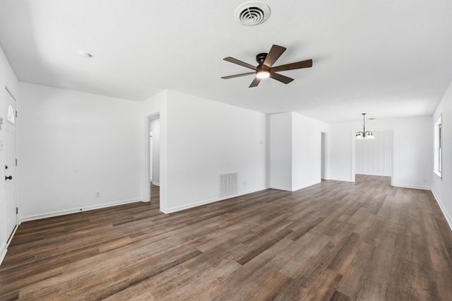 5002 Live Oak Drive, Texas City, TX 77591