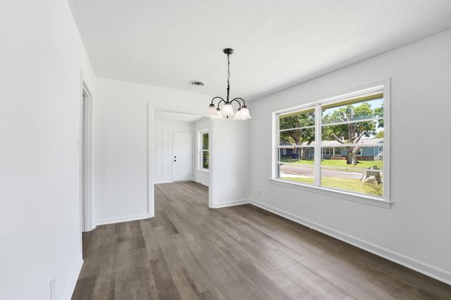 5002 Live Oak Drive, Texas City, TX 77591