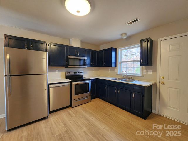 1247 Forest Park Drive, Kannapolis, NC 28083