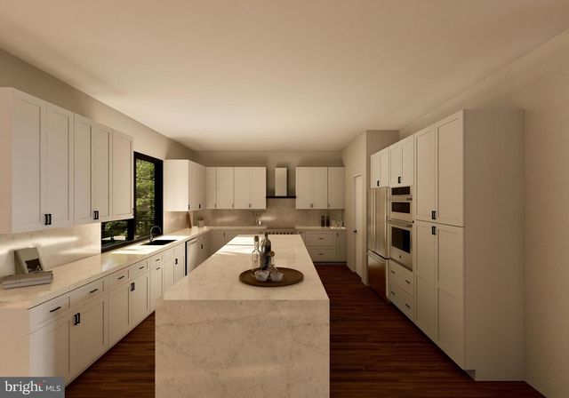 2055 TRUMBULL TER NW, Washington, DC 20011