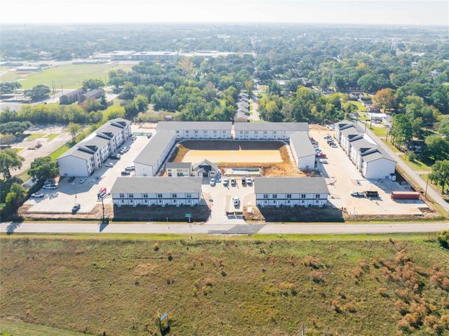 2414 Penick Road 5107, Waller, TX 77484