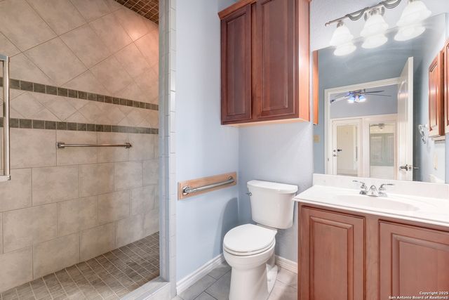 1205 County Road 4516, Castroville, TX 78009