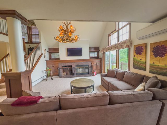 9A Windham Way, Dover, VT 05356