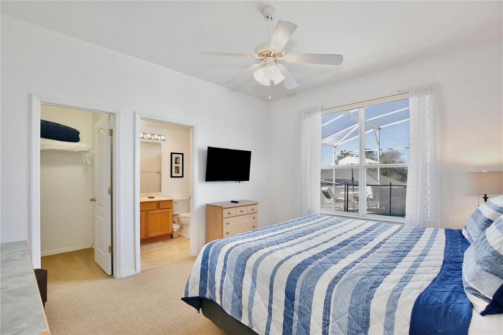 Image 12 of property listing at 835 BIRKDALE STREET, Davenport, FL 33897