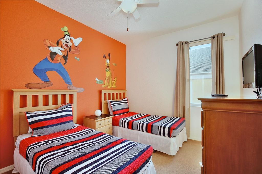 Image 19 of property listing at 835 BIRKDALE STREET, Davenport, FL 33897