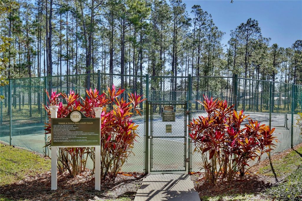 Image 35 of property listing at 835 BIRKDALE STREET, Davenport, FL 33897