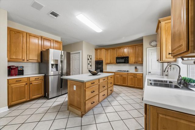 3615 Garrettsville Drive, Pearland, TX 77584