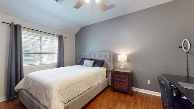 3615 Garrettsville Drive, Pearland, TX 77584