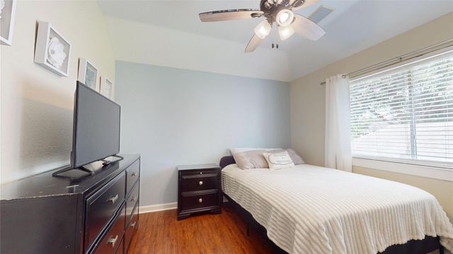 3615 Garrettsville Drive, Pearland, TX 77584