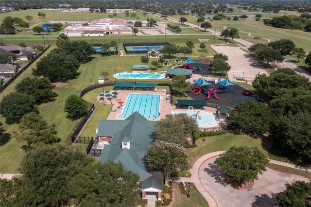 3615 Garrettsville Drive, Pearland, TX 77584