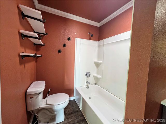 602 N Collins Avenue, Okmulgee, OK 74447