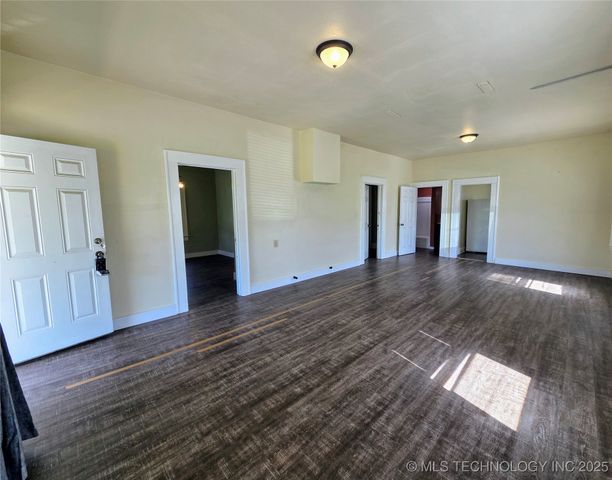 602 N Collins Avenue, Okmulgee, OK 74447