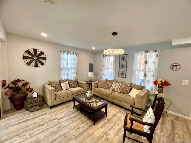 126 W Main Street, Middletown, NY 10940