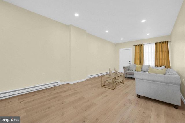 1113 POPLAR ST, Kulpmont, PA 17834