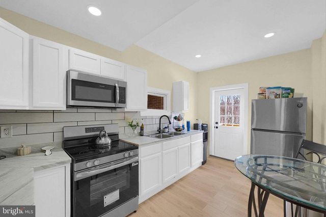 1113 POPLAR ST, Kulpmont, PA 17834