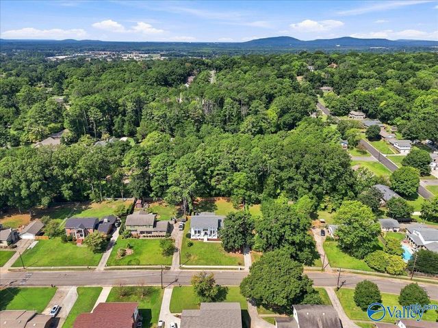 8908 SE Willow Hills Drive, Huntsville, AL 35802